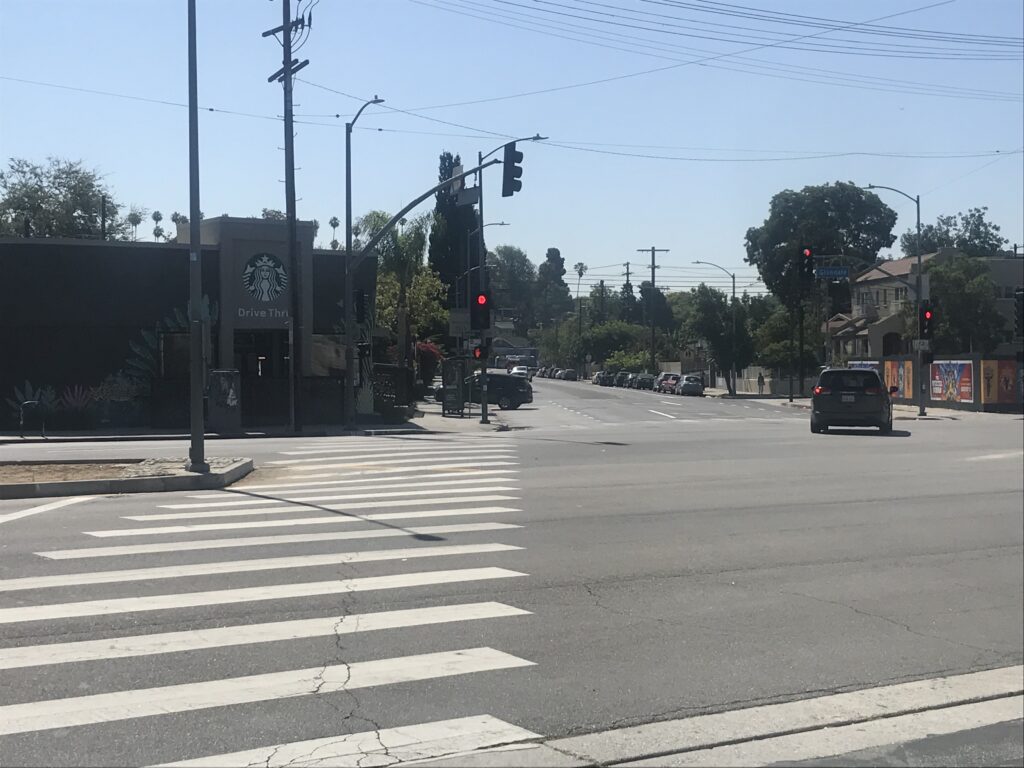 A photo at the intersection of Montana and Glendale